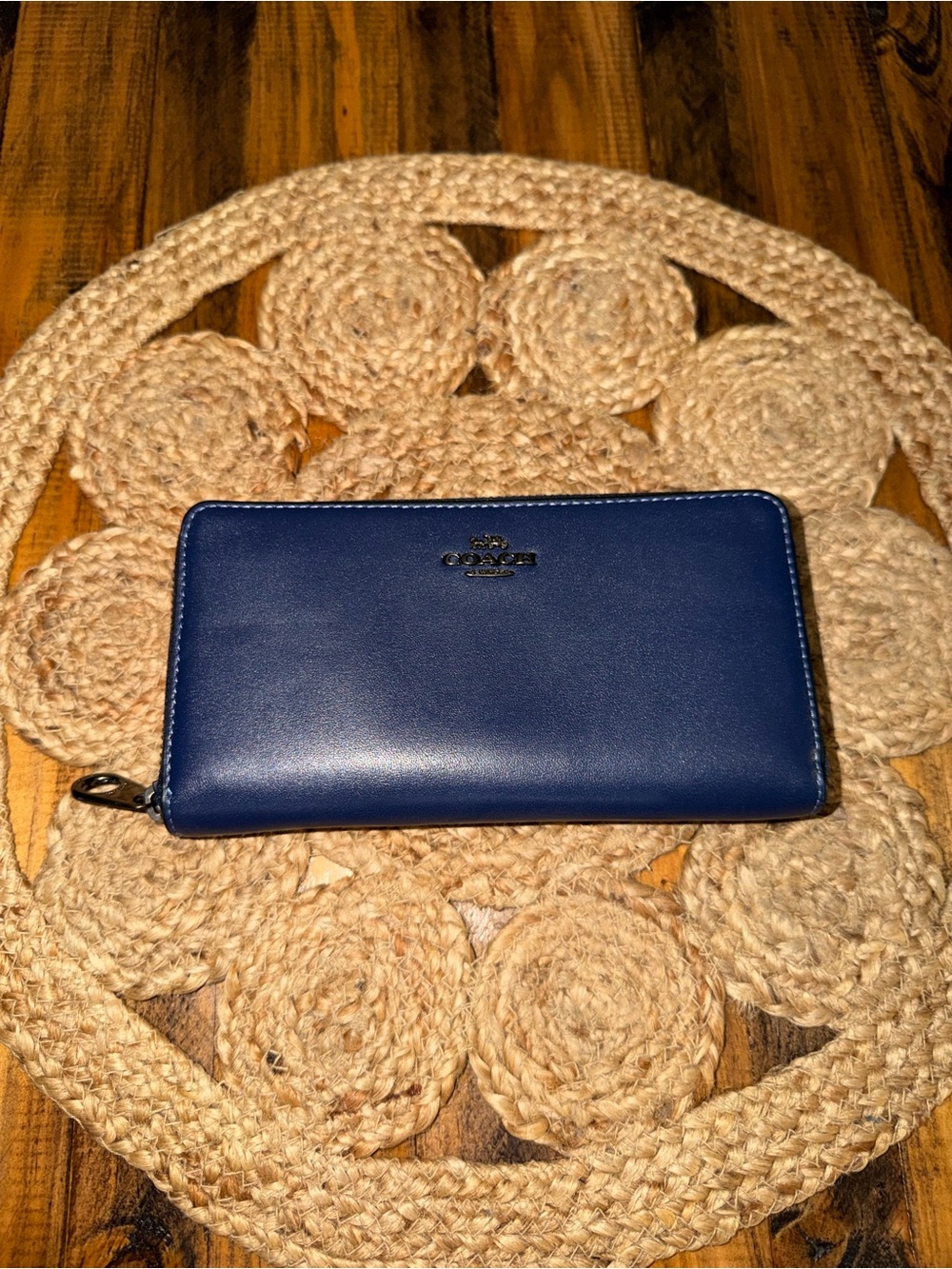 Coach Navy Leather Zip Wallet with Silver Logo - Picture 6 of 7